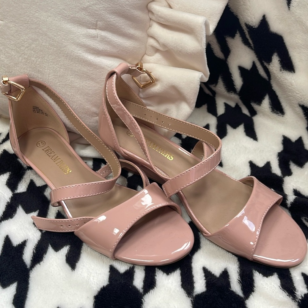 Dream Pairs 7 1/2 rose pink patent leather platform heels never worn!